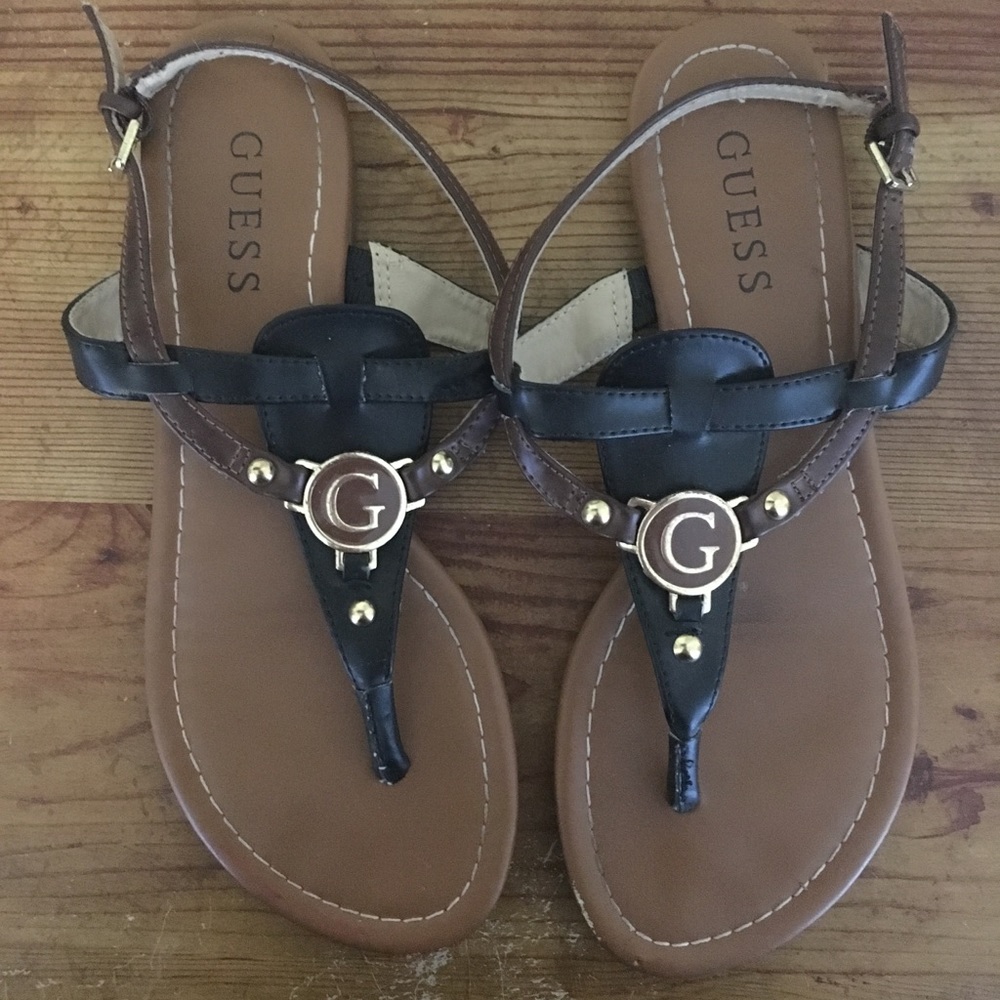 Guess Black & Brown Flat Sandals Size 7M